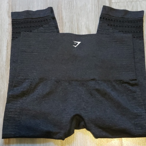 GymShark Cropped Leggings - Picture 4 of 5